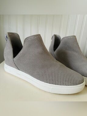 🔥Steven By Steve Madden Gray Perforated Slip-On Sneakers🩶